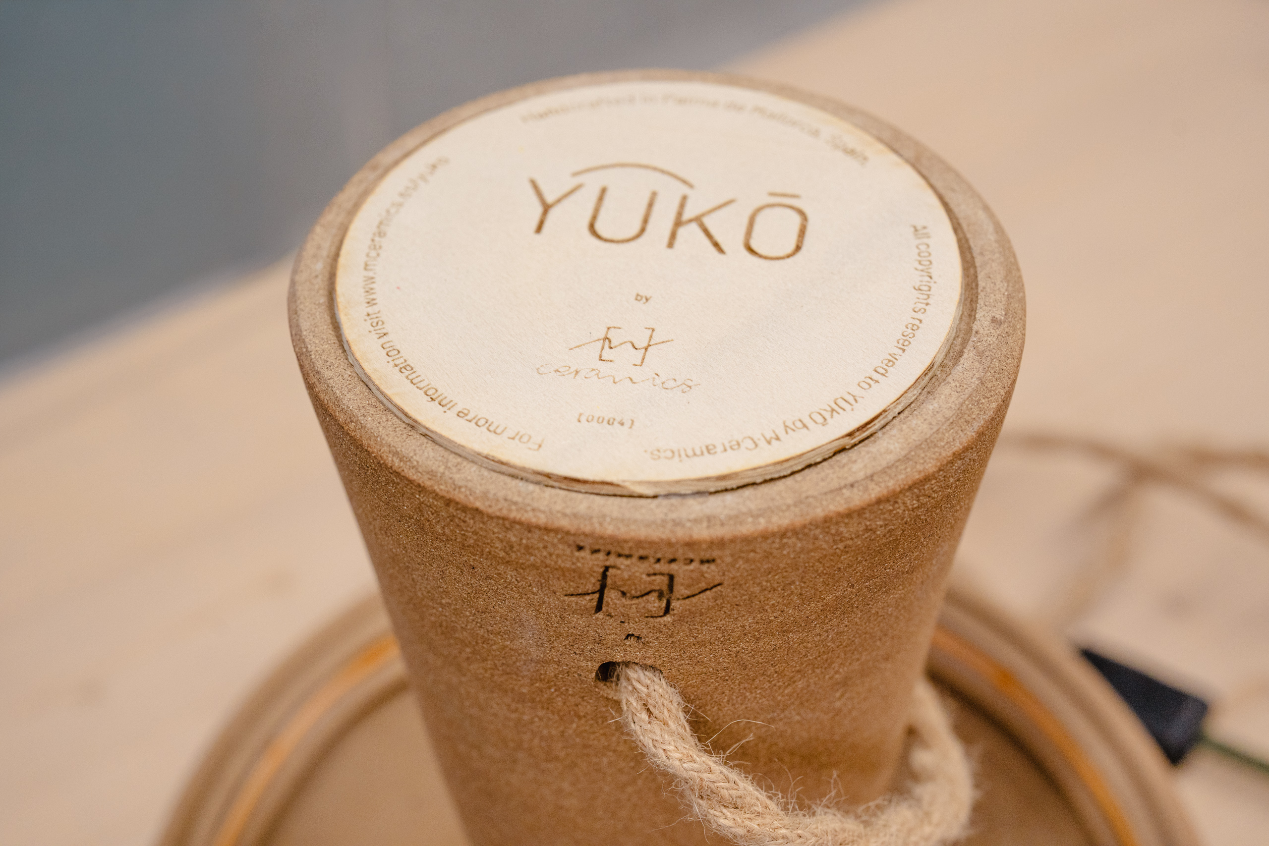 Base amb logo YÛKŌ by mceramics